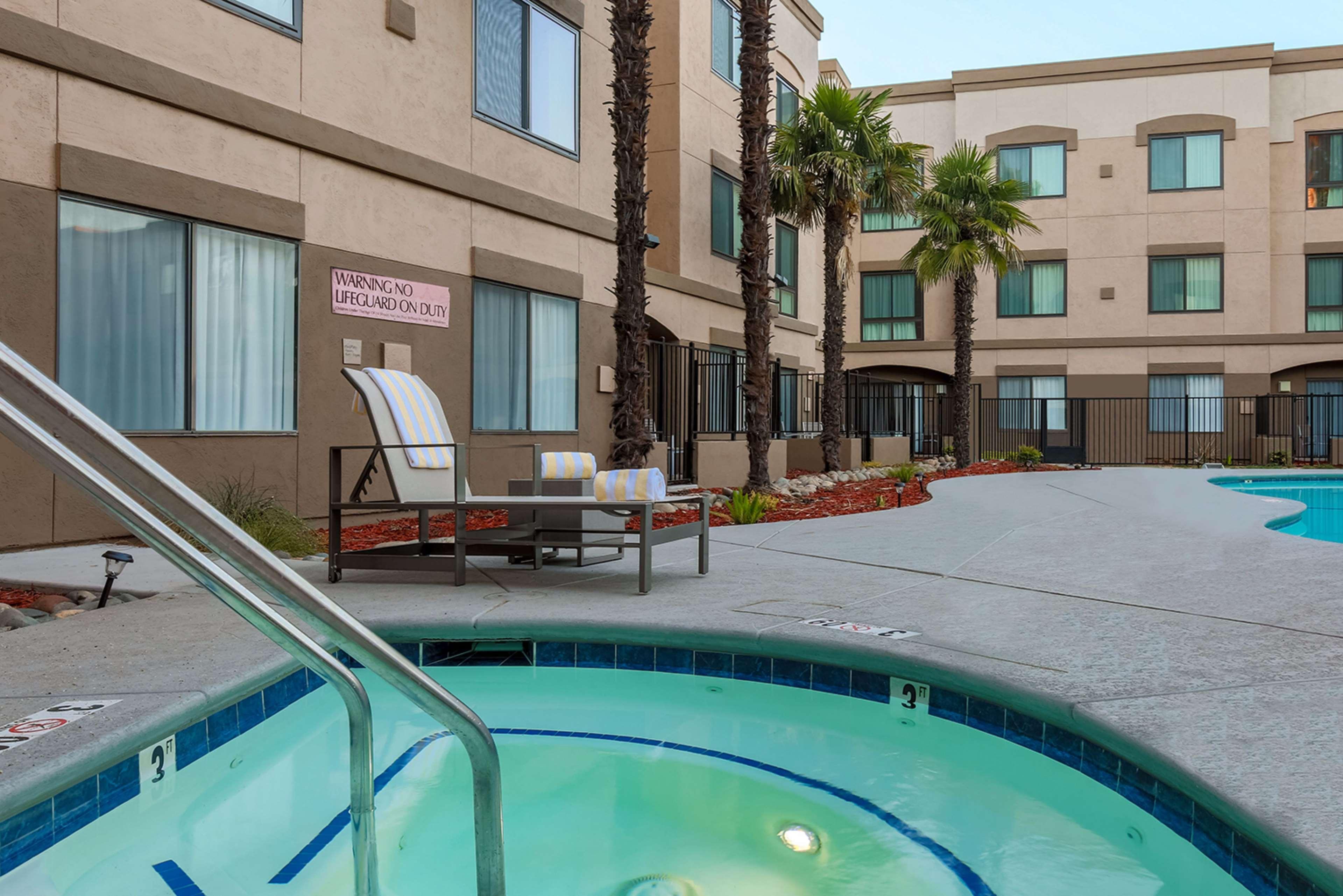 Doubletree Suites By Hilton Hotel Sacramento - Rancho Cordova Eksteriør bilde