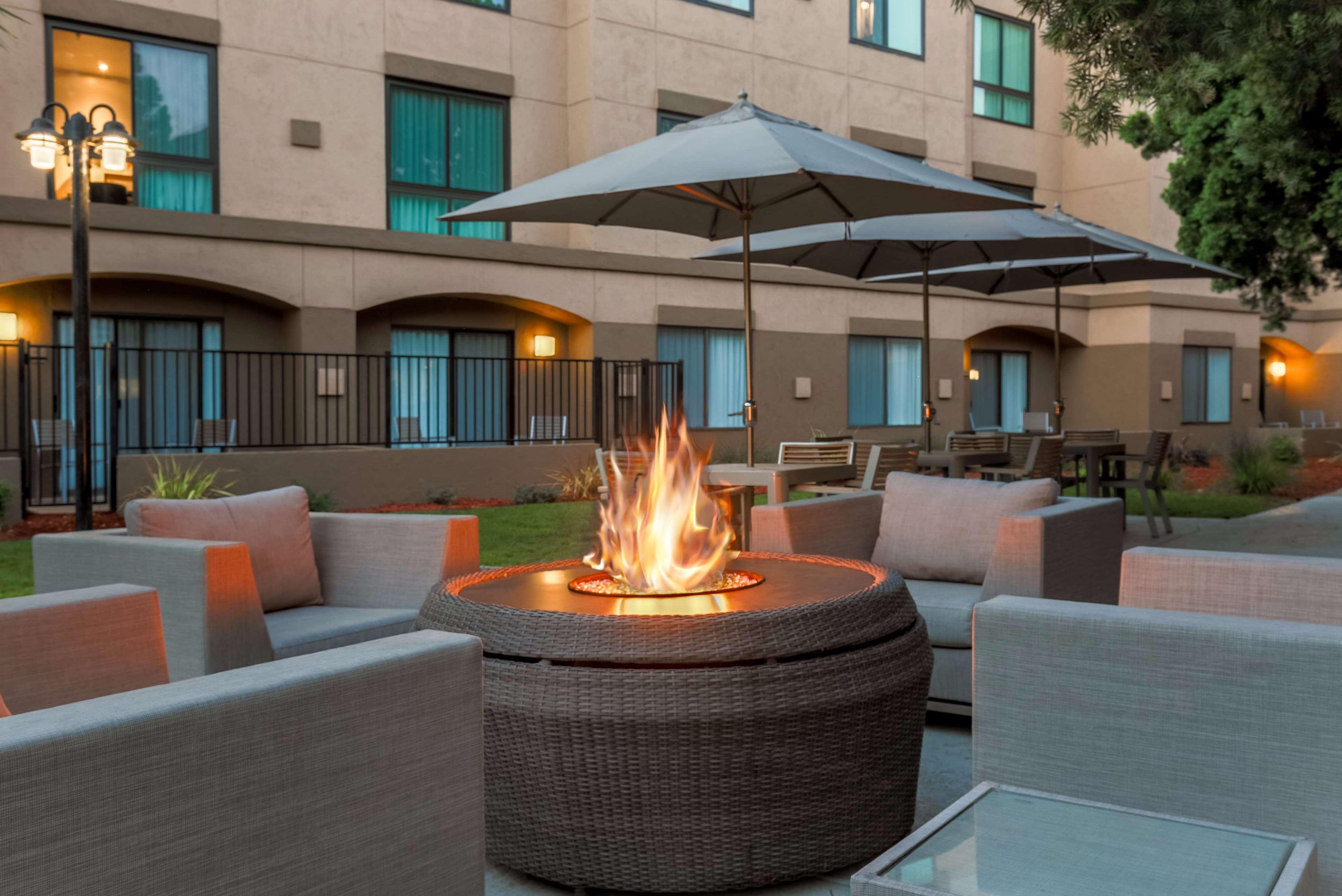 Doubletree Suites By Hilton Hotel Sacramento - Rancho Cordova Eksteriør bilde