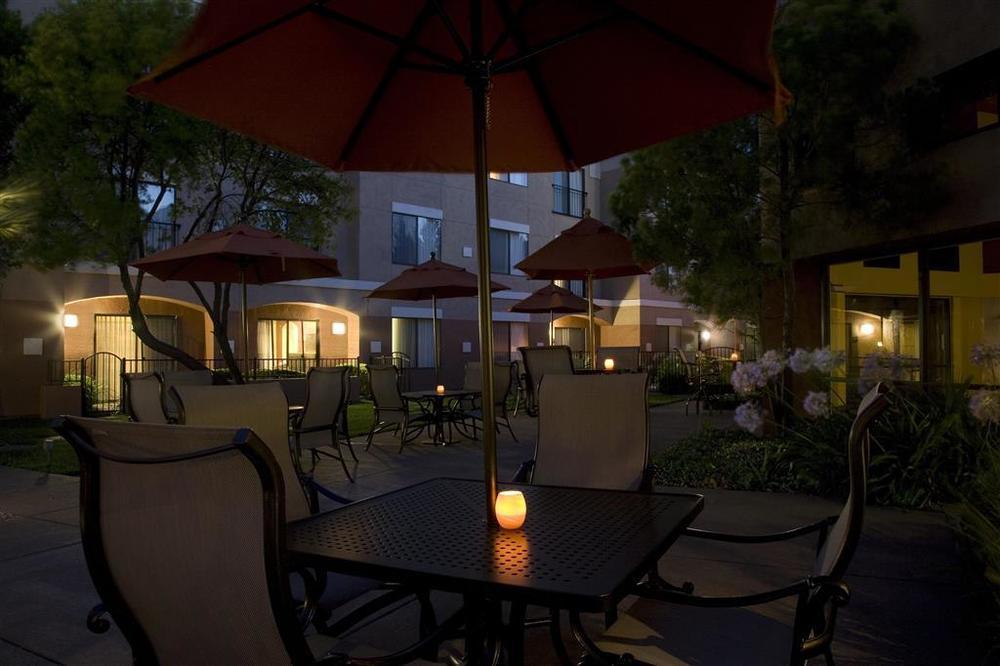 Doubletree Suites By Hilton Hotel Sacramento - Rancho Cordova Restaurant bilde