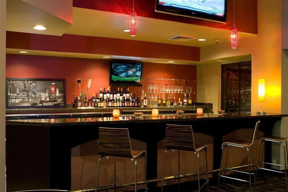Doubletree Suites By Hilton Hotel Sacramento - Rancho Cordova Restaurant bilde